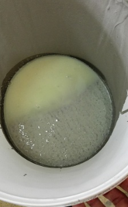  加水過(guò)多泌水沉淀