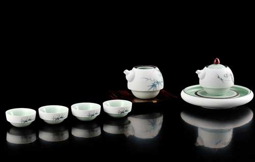 陶瓷企業(yè)的發(fā)展離不開規(guī)范的物流運(yùn)輸