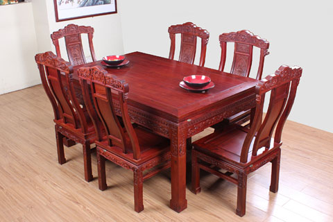再來(lái)說(shuō)說(shuō)，國(guó)內(nèi)紅木家具品牌哪一個(gè)比較好?