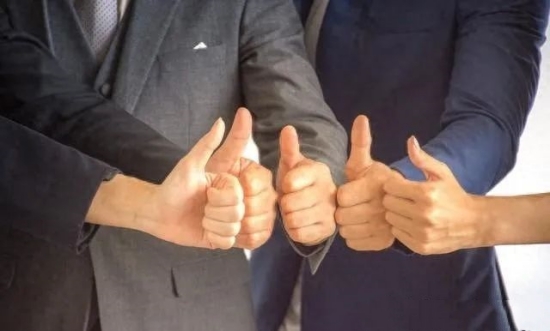 領(lǐng)導(dǎo)力的三個(gè)層次：從基礎(chǔ)到高級的逐步提升