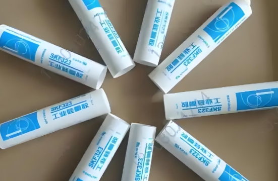 硅酮膠在老舊門窗翻新中的3個關鍵用法，別再浪費錢請師傅了