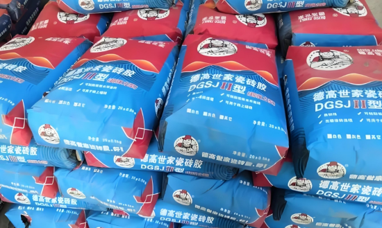 中國十大瓷磚膠品牌摻水是玄學(xué)?老師傅打死不說的黃金比例